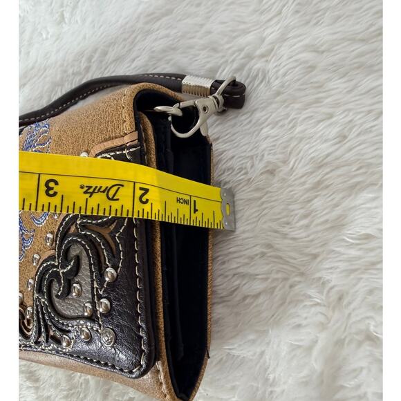 Embroidered Owl Design Women's Wallet - Picture 4 of 9